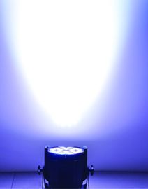 O IP Ip65 impermeável que avalia a iluminação conduzida disco de Dmx DJ, 6 em 1 paridade conduzida 18pcs*10W pode iluminar-se com zumbido